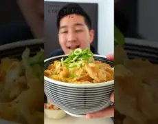 Descubre el delicioso sabor del auténtico Katsudon: el irresistible plato de cerdo empanizado que conquistará tu paladar