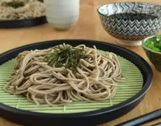 Descubre la auténtica receta de Soba: deliciosos fideos de trigo sarraceno