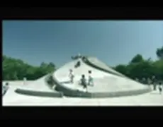 Descubre la arquitectura única del Parque Moerenuma en Sapporo: un destino turístico imprescindible